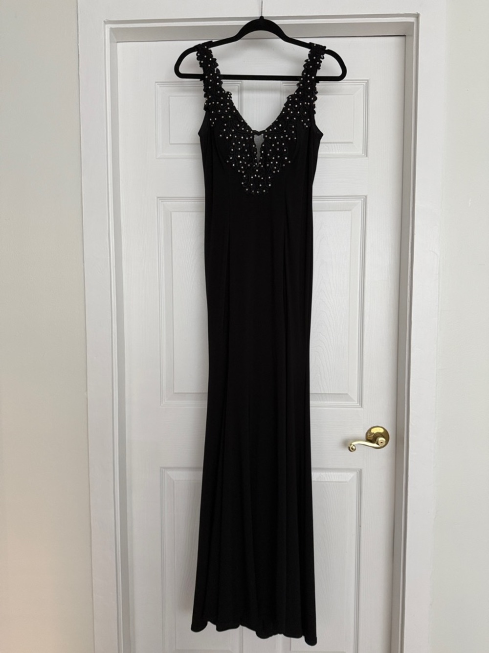 Elegant Prom Black Evening Maxi Dress with Embellished Neckline